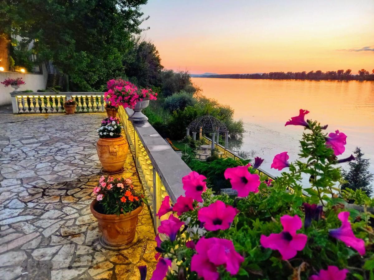 Vila Jugovo S Smederevo Exteriör bild